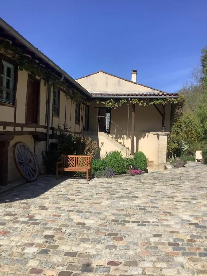 The Courtyard Villa Castres Nyaraló