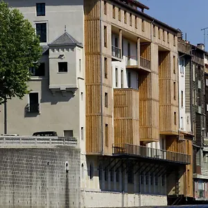 Grand De Hotel